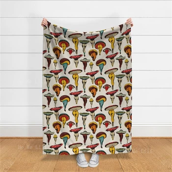 Сексуальное винтажное фланелевое одеяло с крупным рисунком в виде грибов и ложки с цветочным рисунком